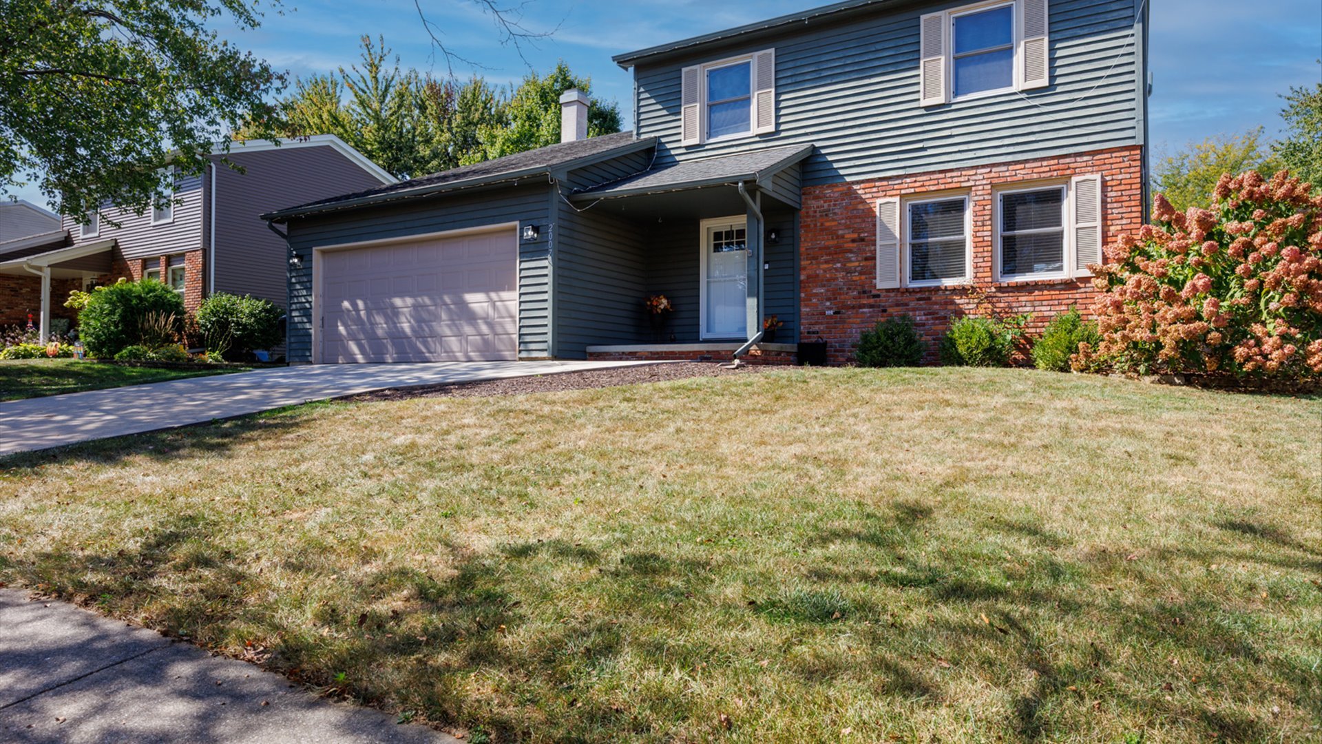 2007 Fallen Oak Road, Bloomington, IL 61704