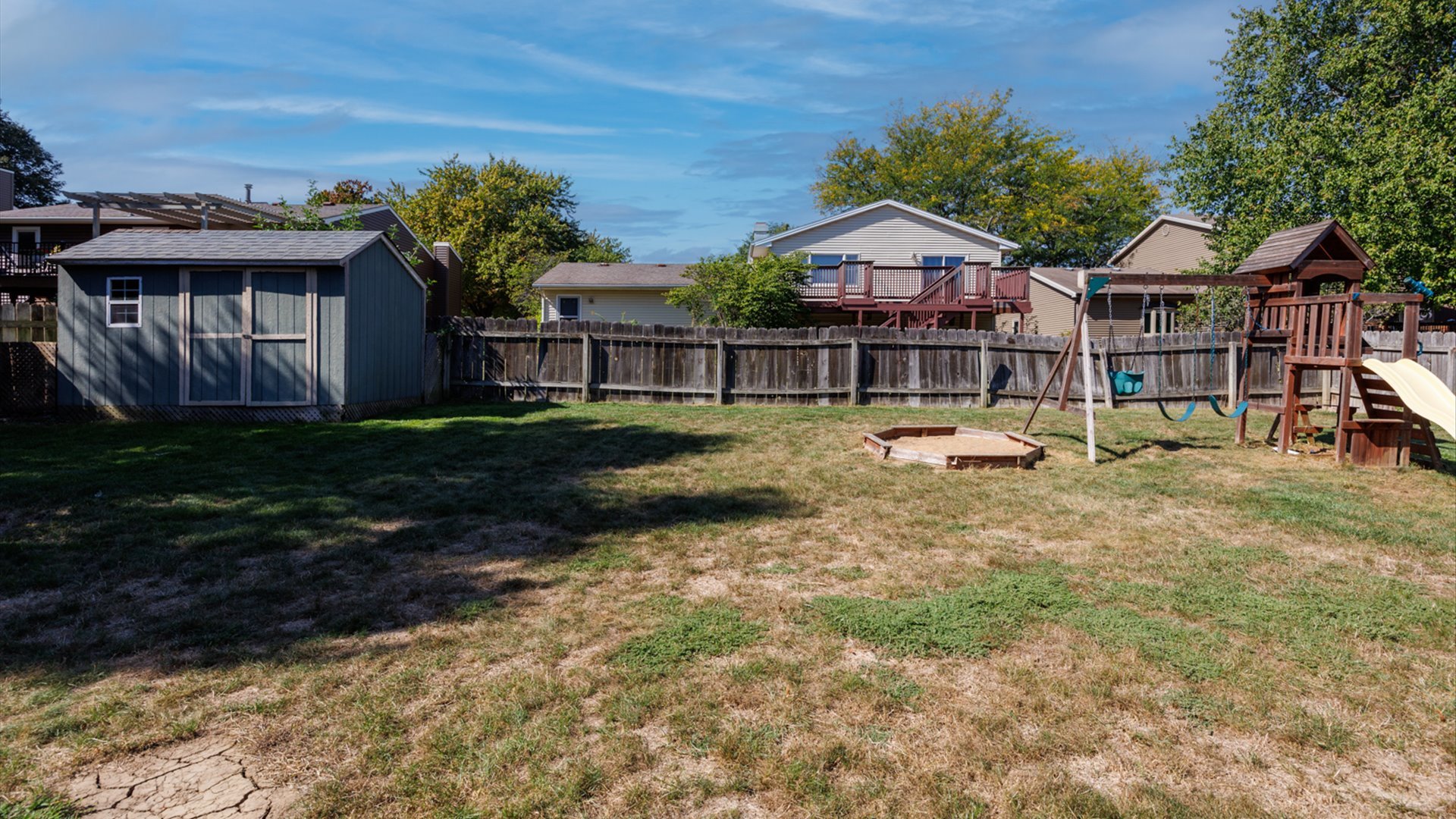 2007 Fallen Oak Road, Bloomington, IL 61704