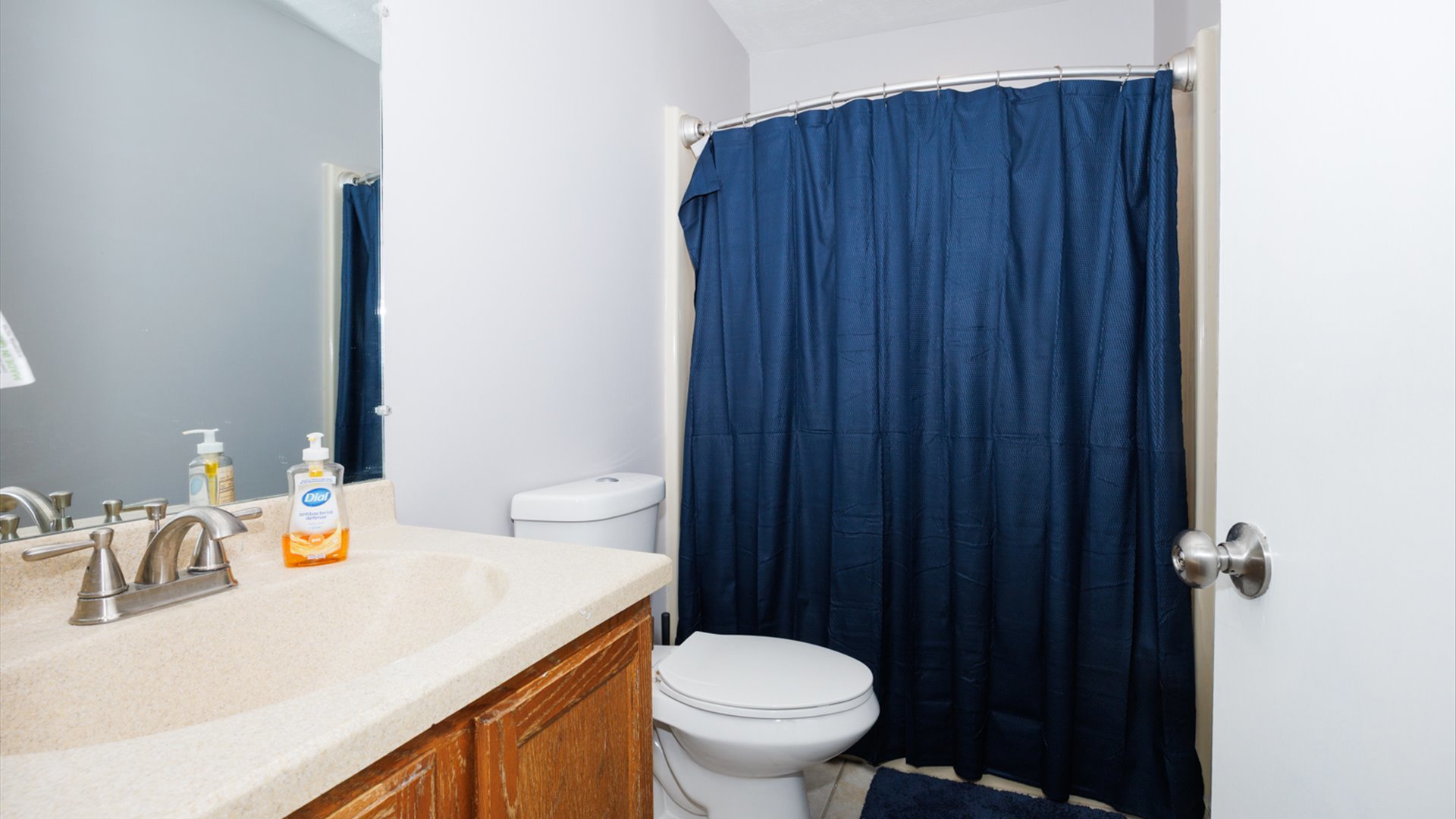 2007 Fallen Oak Road, Bloomington, IL 61704