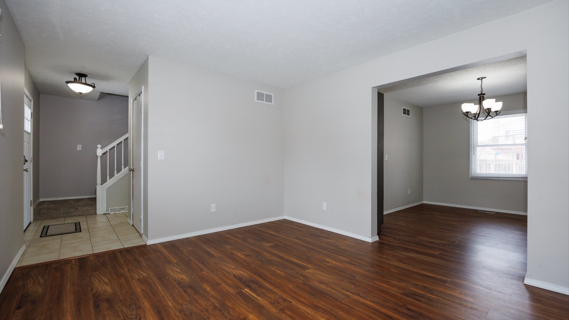 2007 Fallen Oak Road, Bloomington, IL 61704