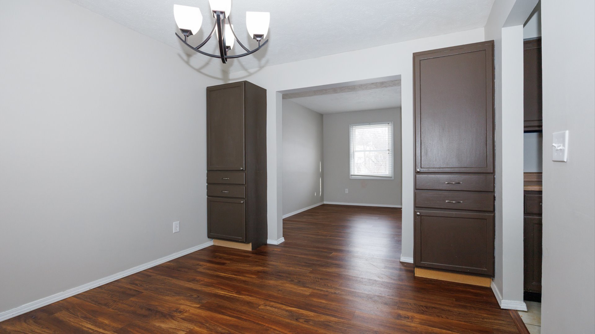 2007 Fallen Oak Road, Bloomington, IL 61704