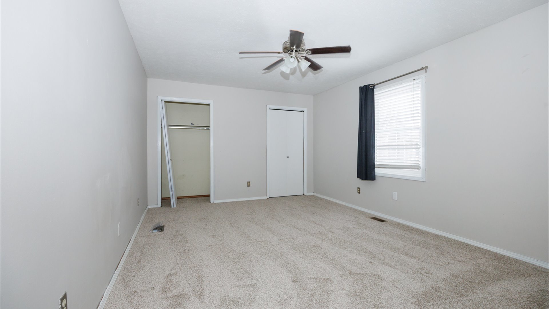 2007 Fallen Oak Road, Bloomington, IL 61704