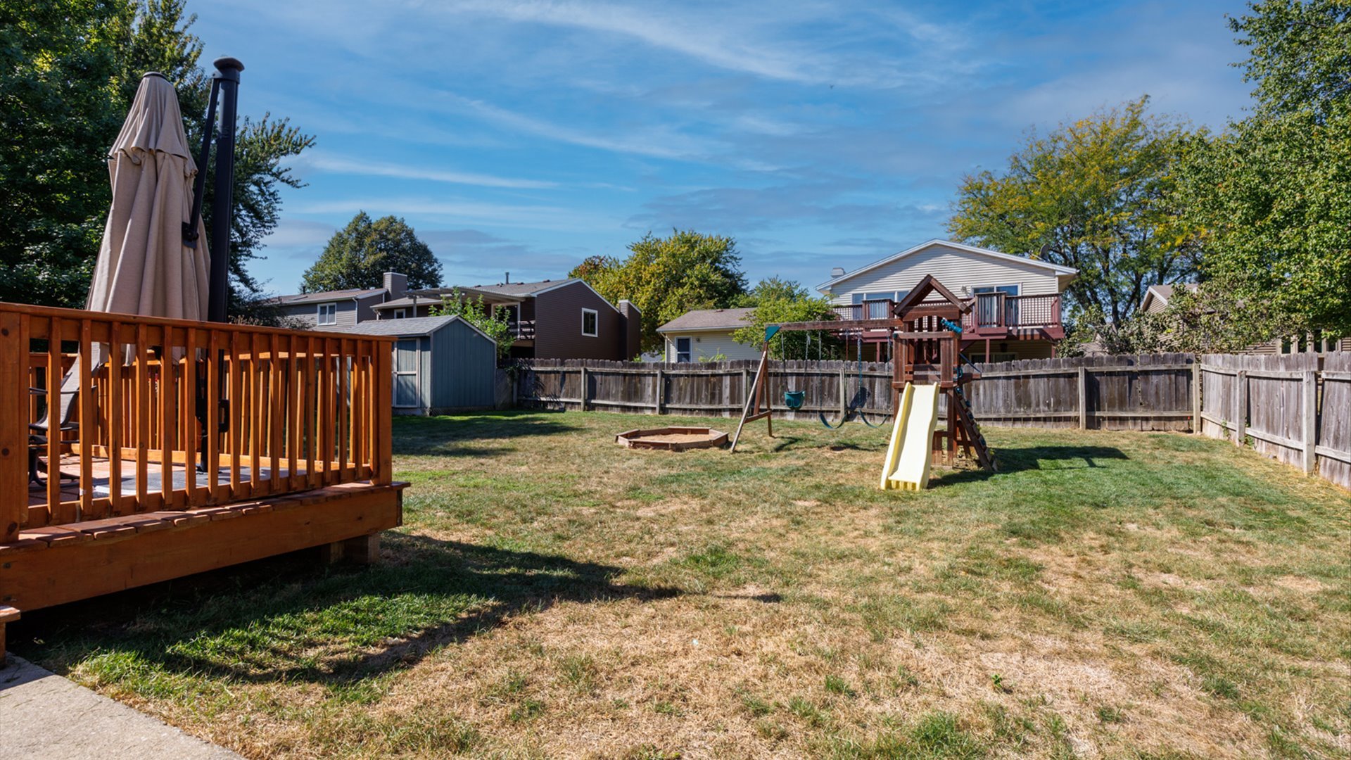 2007 Fallen Oak Road, Bloomington, IL 61704
