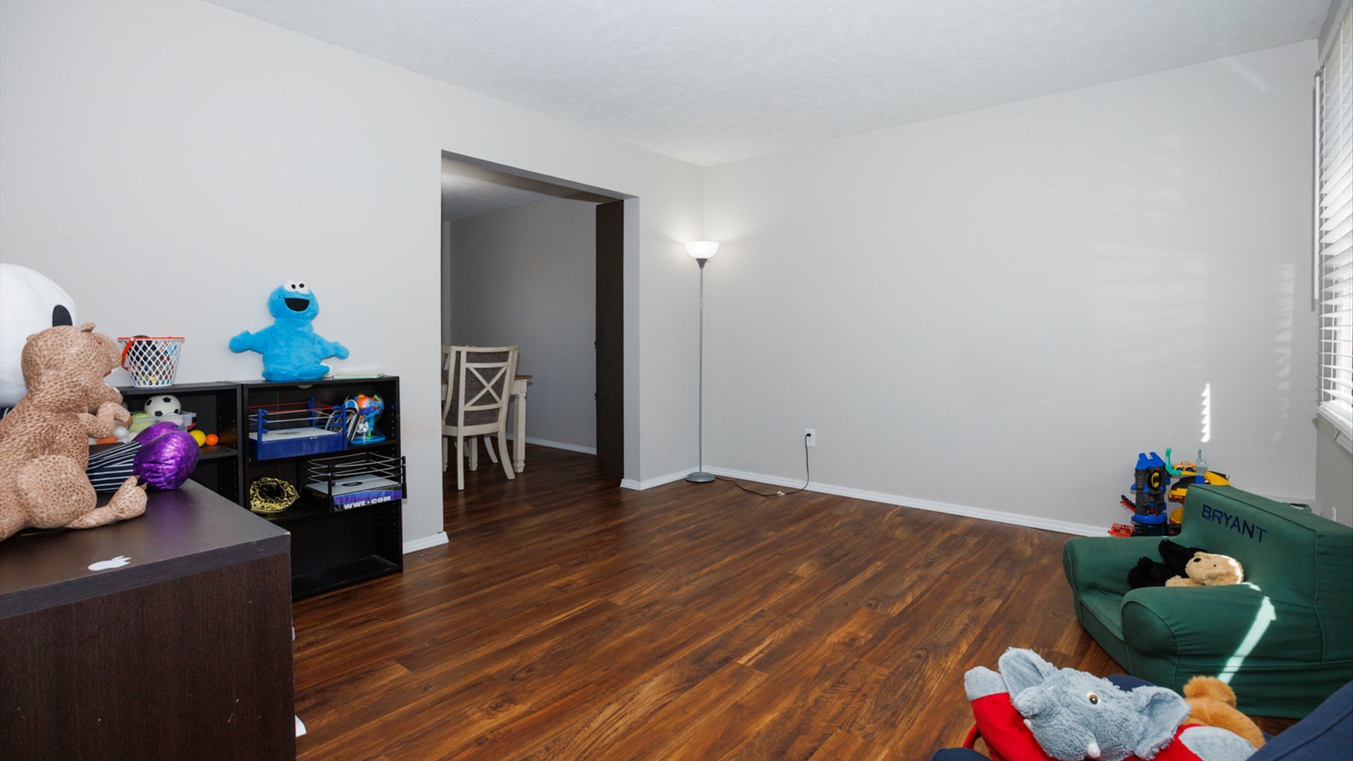 2007 Fallen Oak Road, Bloomington, IL 61704