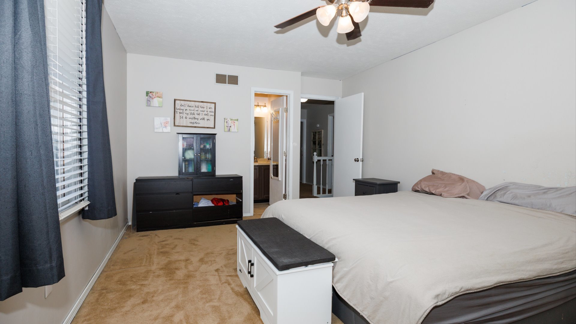 2007 Fallen Oak Road, Bloomington, IL 61704