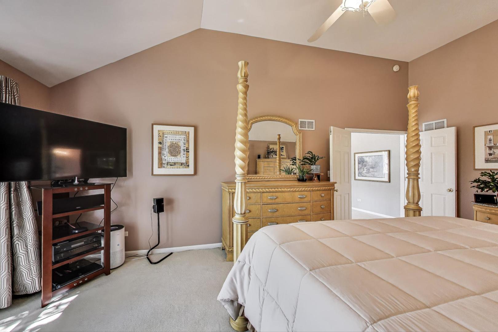 23058 Arbor Creek Drive, Plainfield, IL 60586