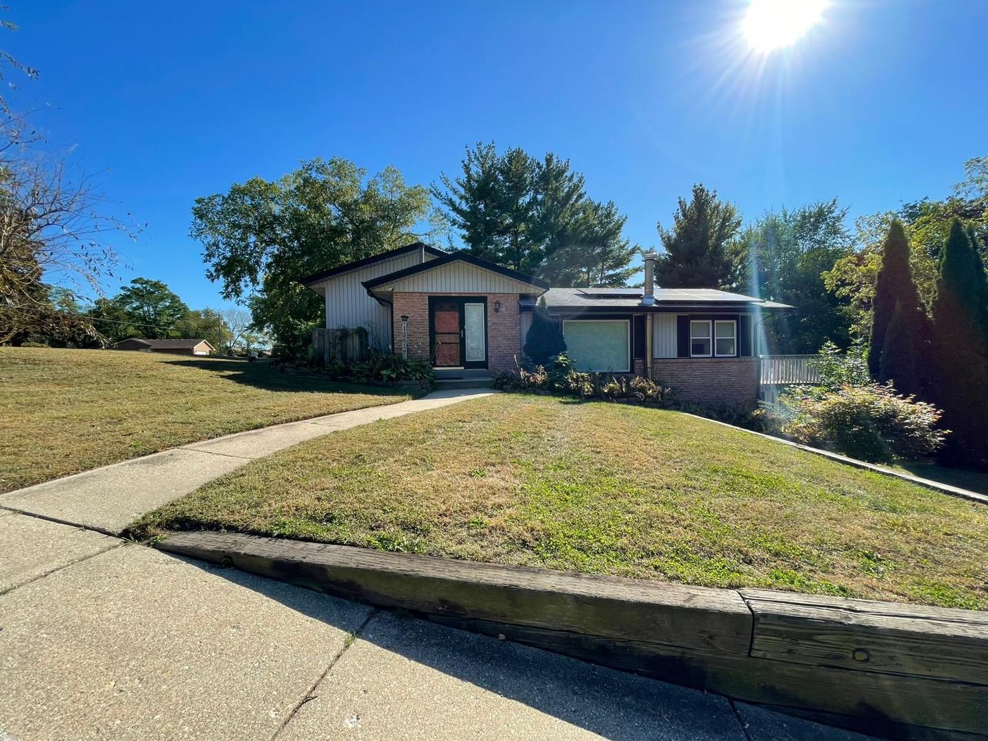 12612 Ventura Boulevard, Machesney Park, IL 61115