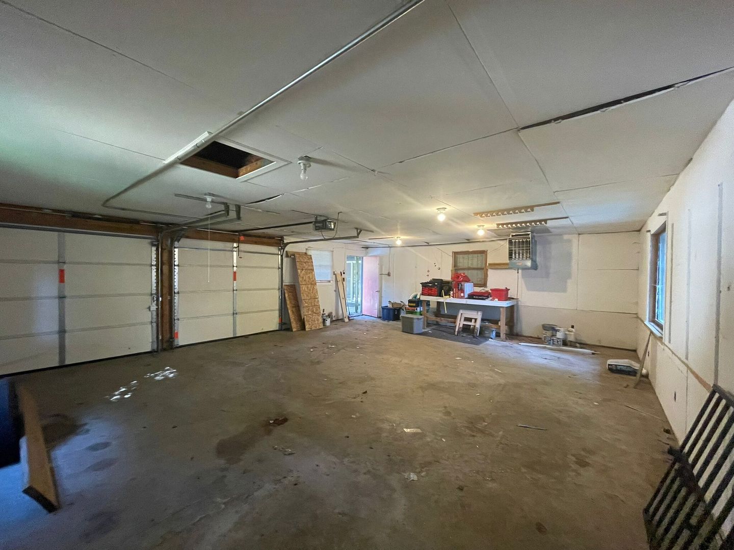 12612 Ventura Boulevard, Machesney Park, IL 61115