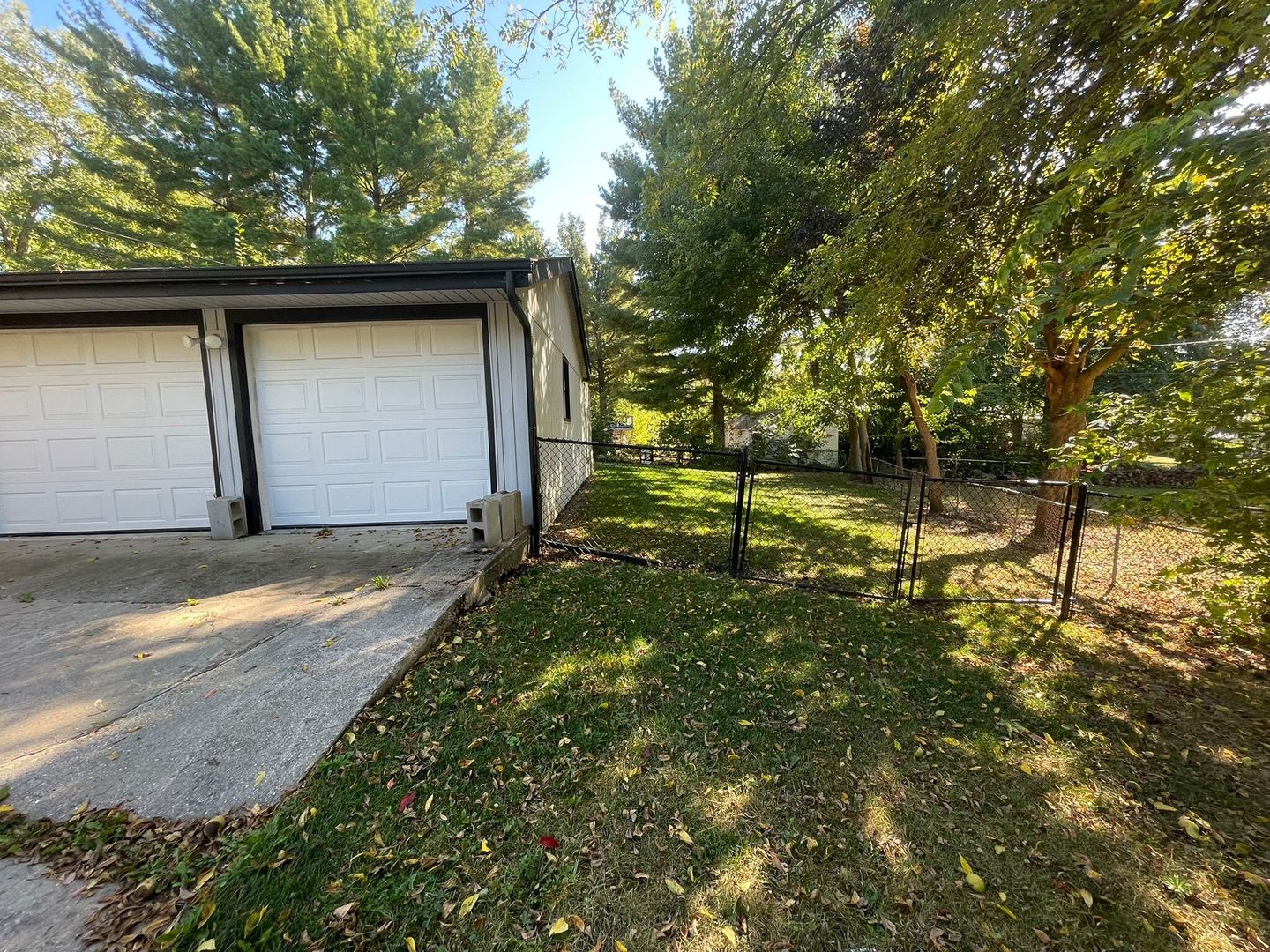 12612 Ventura Boulevard, Machesney Park, IL 61115