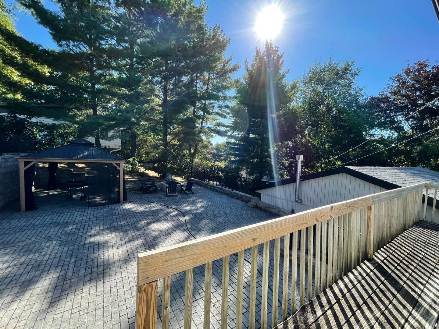 12612 Ventura Boulevard, Machesney Park, IL 61115