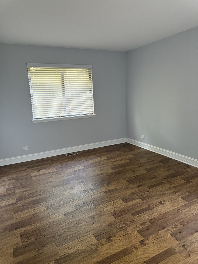 216 Deerpath Court #D1, Schaumburg, IL 60193