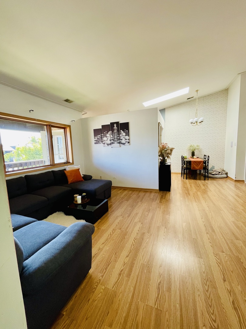 5630 W 103rd Street #308, Oak Lawn, IL 60453