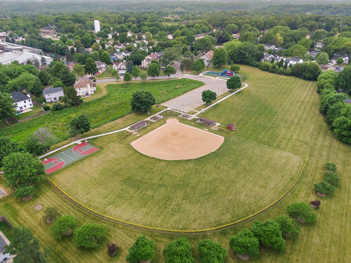 1531 Cumberland Parkway, Algonquin, IL 60102