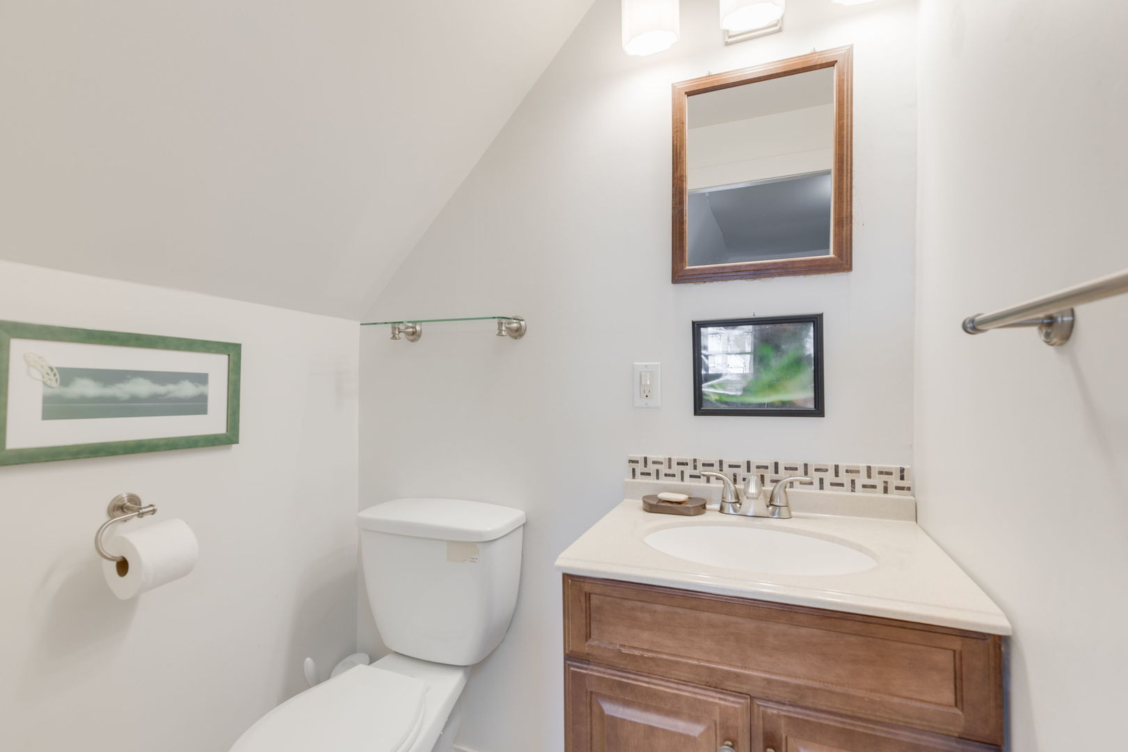 1824 W Farragut Avenue, Chicago, IL 60640