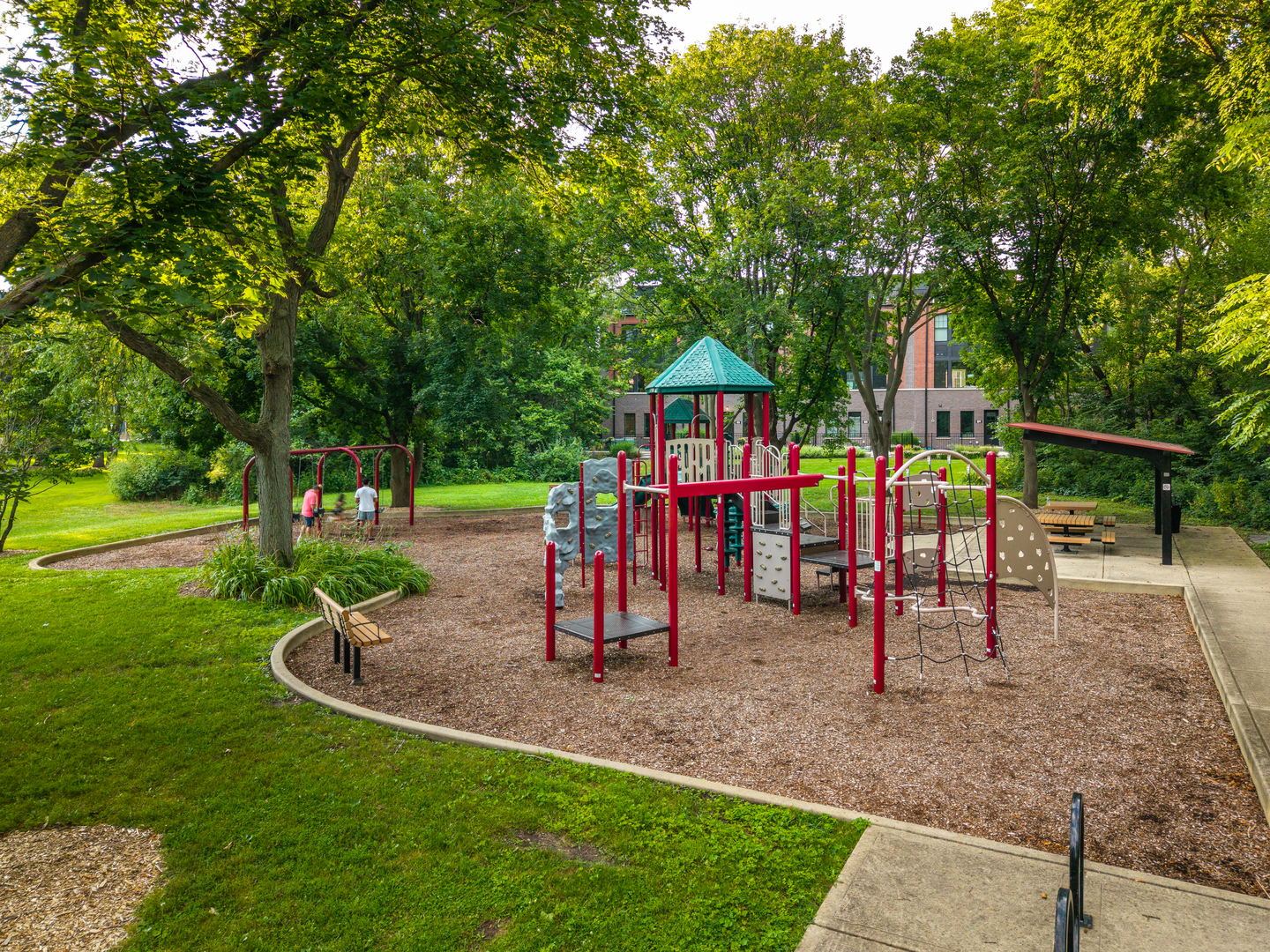 912 E Chicago Avenue, Naperville, IL 60540