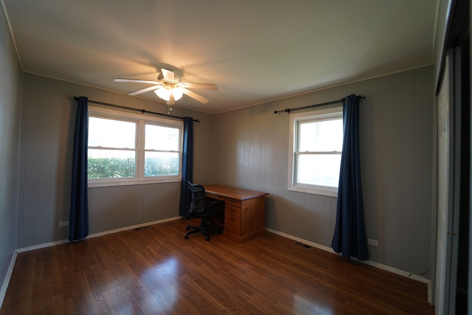 807 MANSFIELD Court #807, Schaumburg, IL 60194
