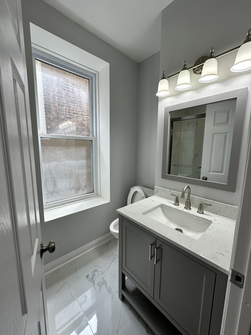 2002 W 21st Place #GDN, Chicago, IL 60608