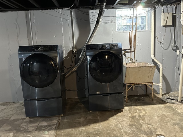 739 E 170th Street, South Holland, IL 60473