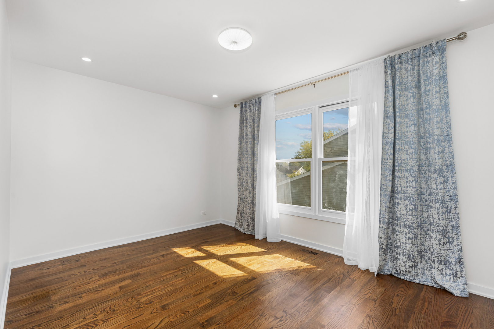 700 Fairfield Lane, Algonquin, IL 60102