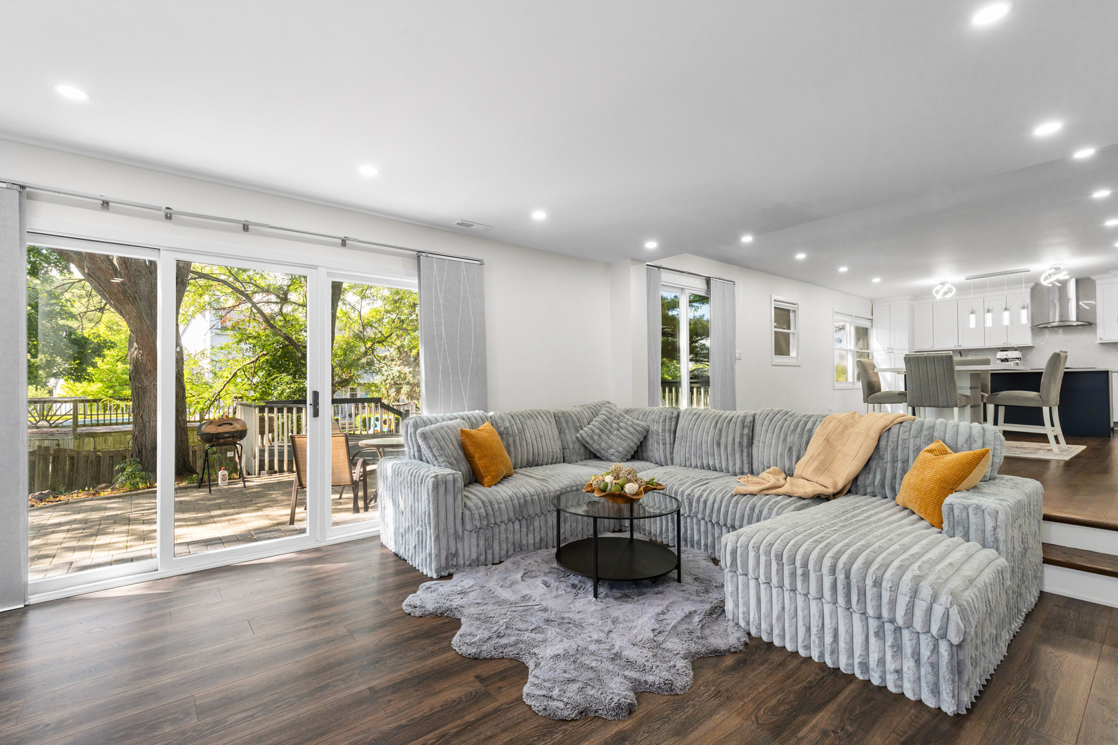 700 Fairfield Lane, Algonquin, IL 60102