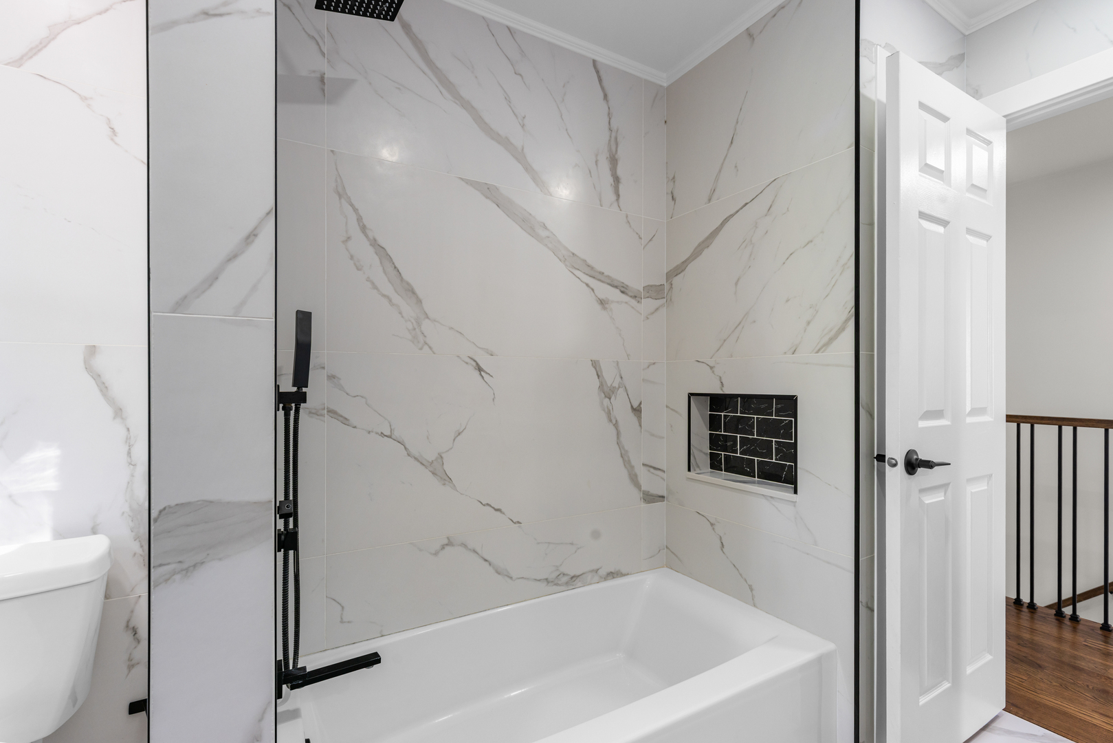 700 Fairfield Lane, Algonquin, IL 60102