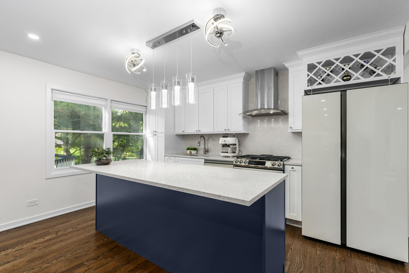 700 Fairfield Lane, Algonquin, IL 60102