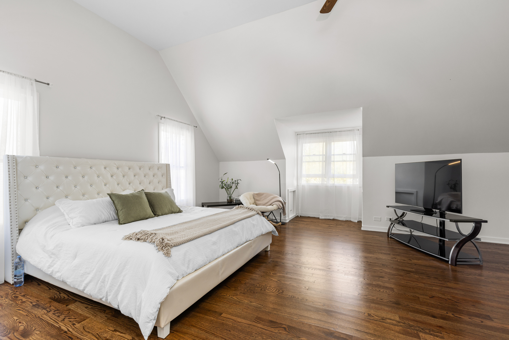 700 Fairfield Lane, Algonquin, IL 60102