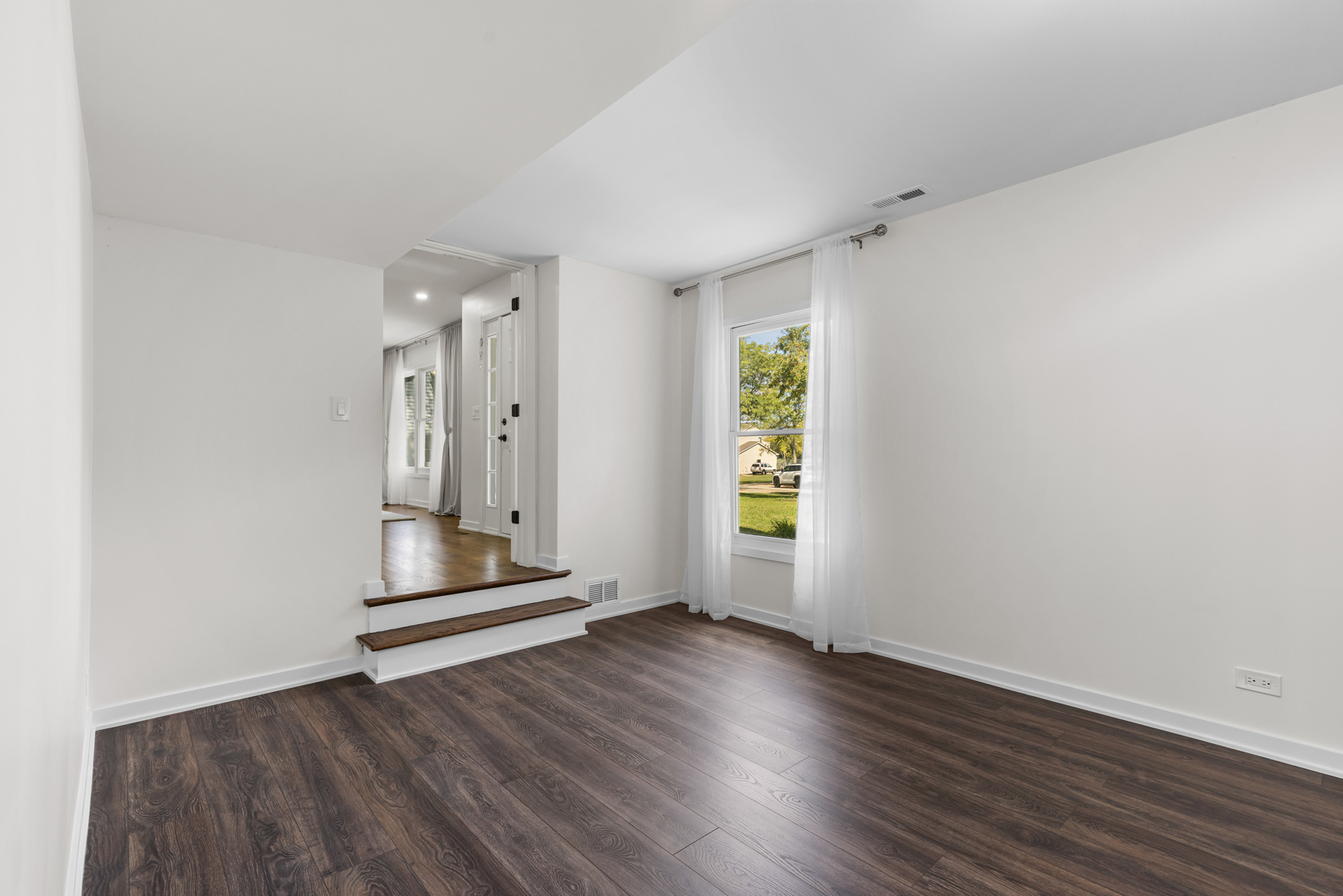 700 Fairfield Lane, Algonquin, IL 60102