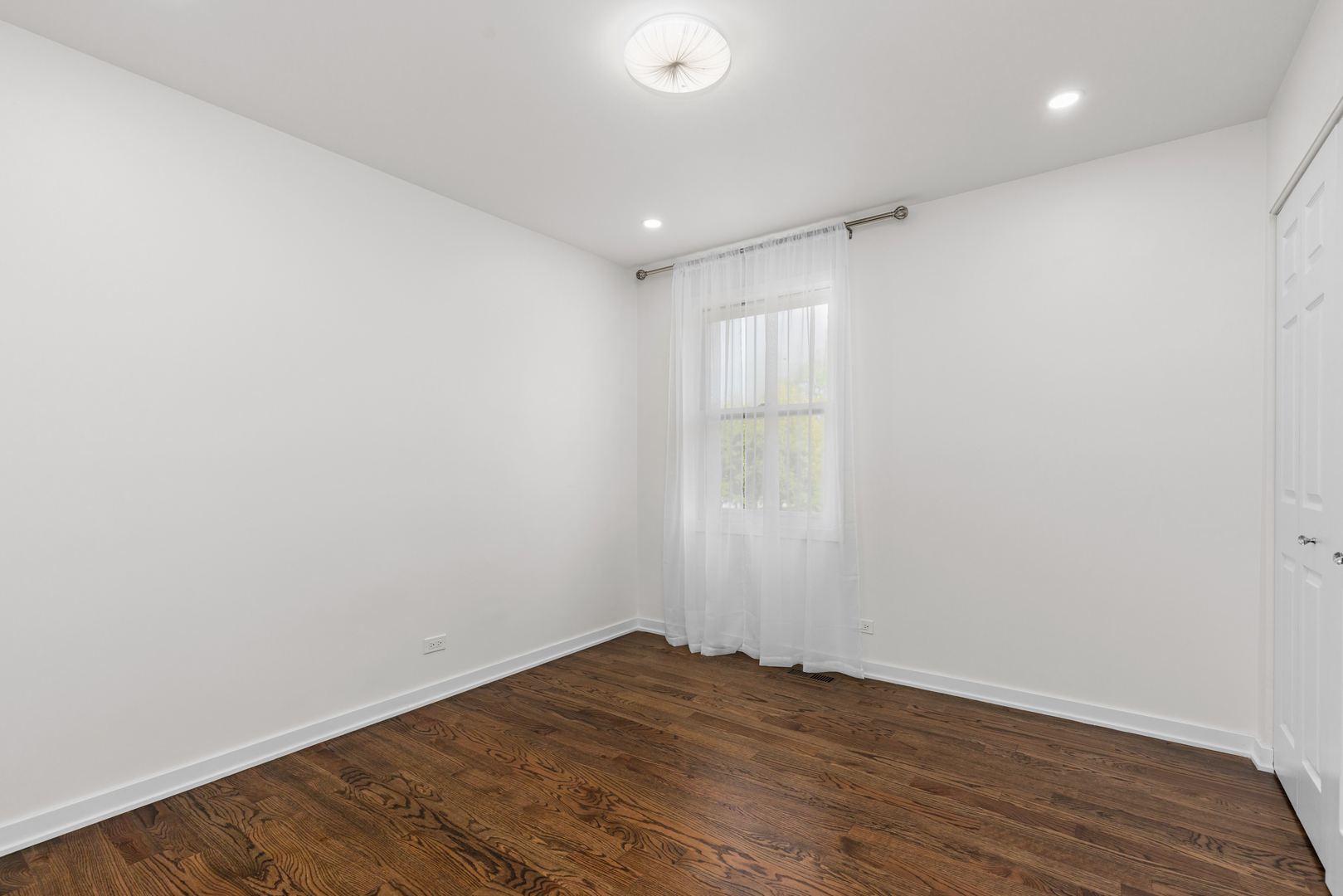 700 Fairfield Lane, Algonquin, IL 60102