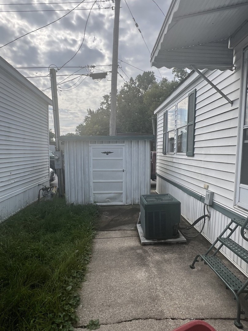 11750 Homan Avenue #J, Merrionette Park, IL 60803