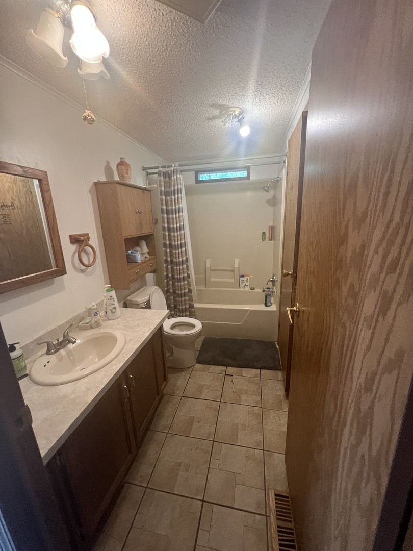 11750 Homan Avenue #J, Merrionette Park, IL 60803