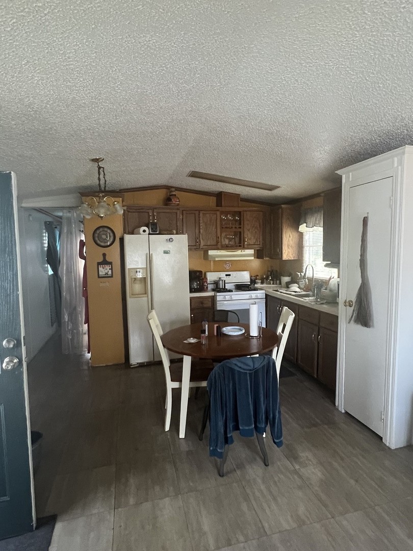 11750 Homan Avenue #J, Merrionette Park, IL 60803