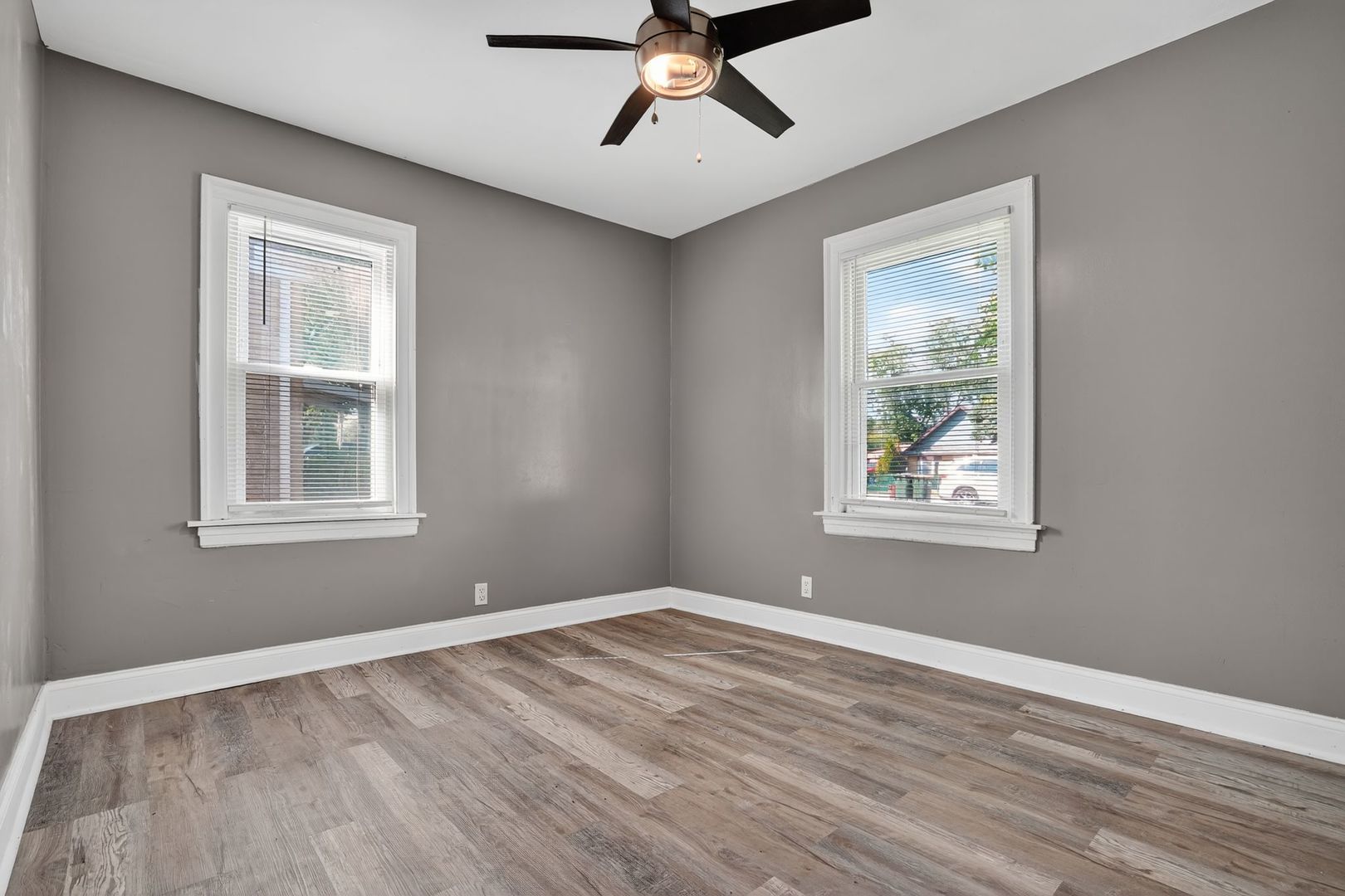 10417 W Palmer Avenue, Melrose Park, IL 60164