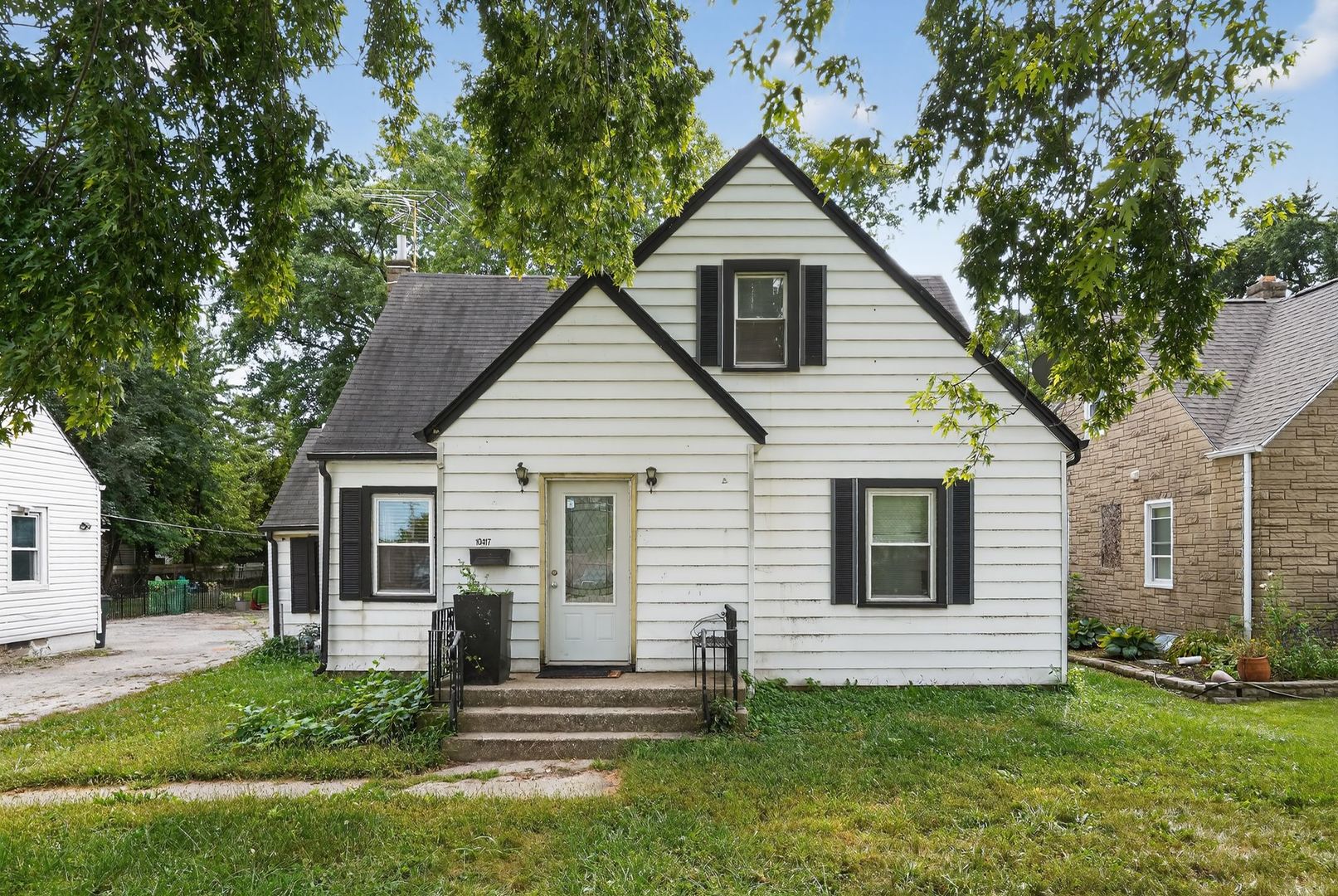 10417 W Palmer Avenue, Melrose Park, IL 60164