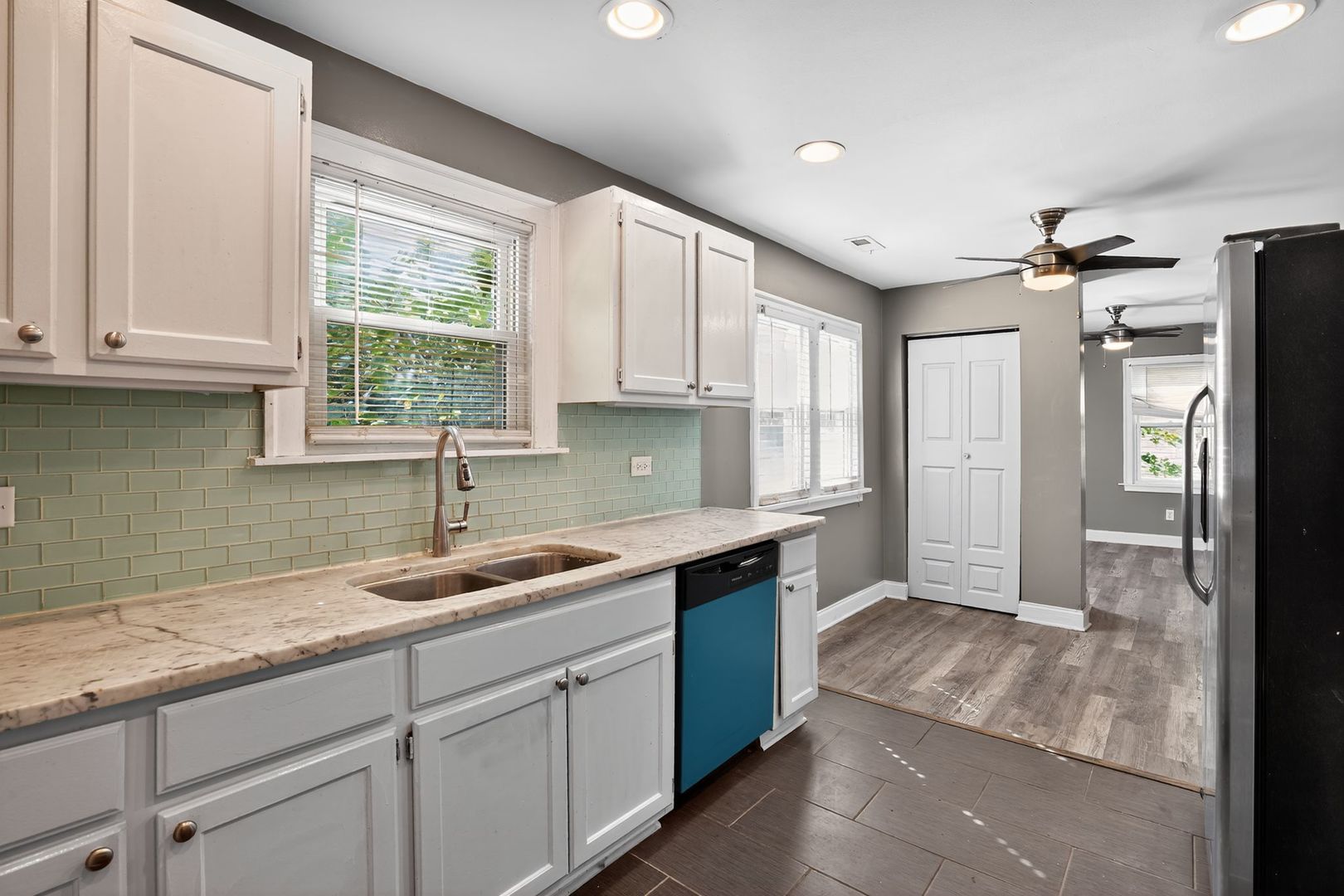 10417 W Palmer Avenue, Melrose Park, IL 60164