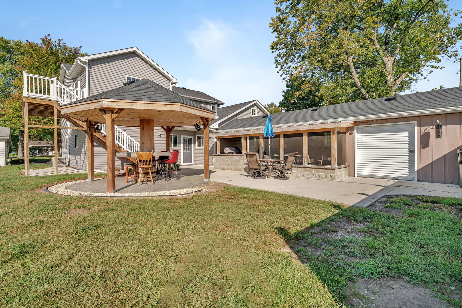 595 W Rathburn Street, Carbon Hill, IL 60416