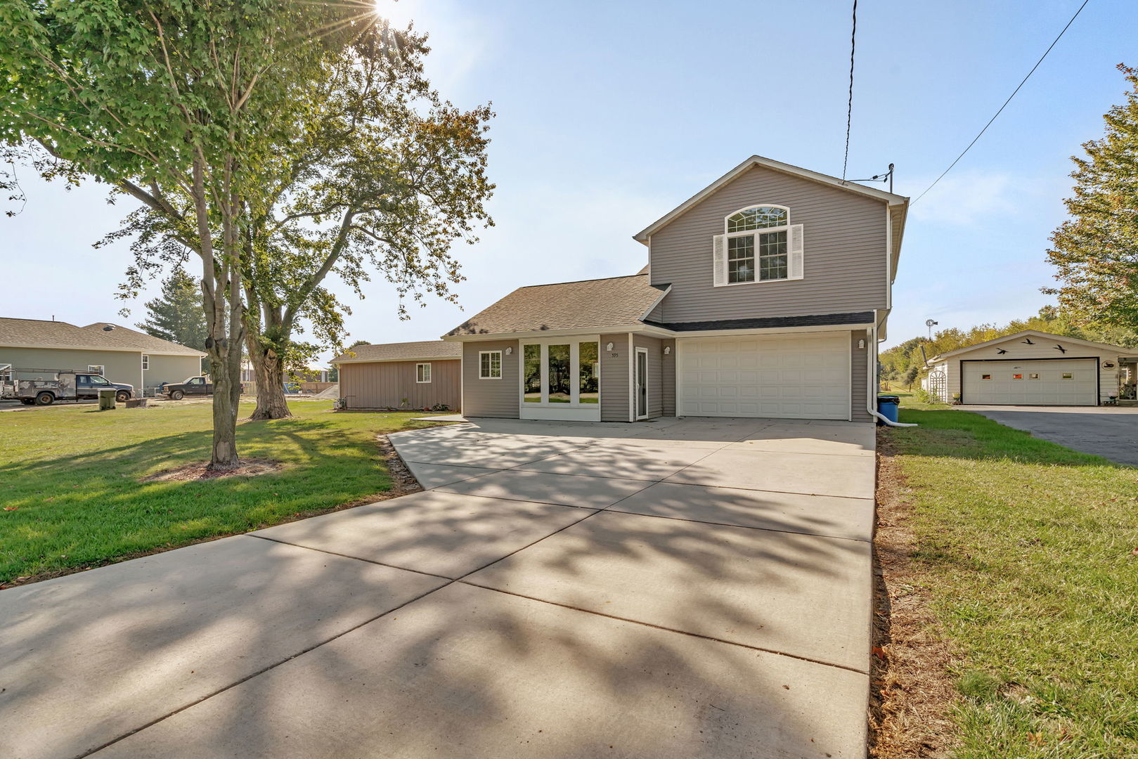 595 W Rathburn Street, Carbon Hill, IL 60416
