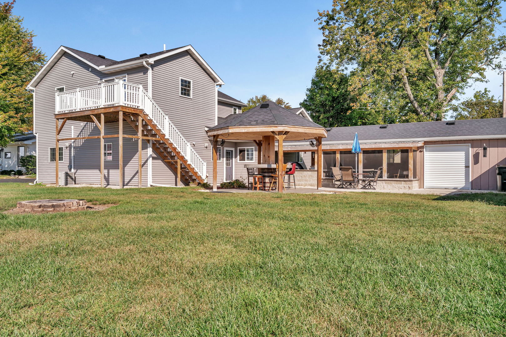 595 W Rathburn Street, Carbon Hill, IL 60416