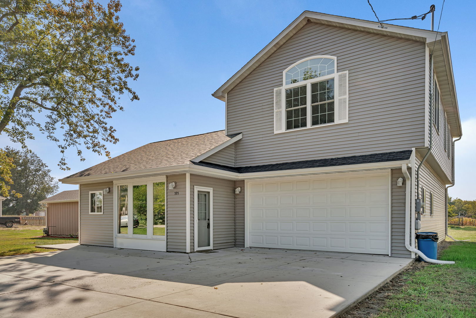 595 W Rathburn Street, Carbon Hill, IL 60416