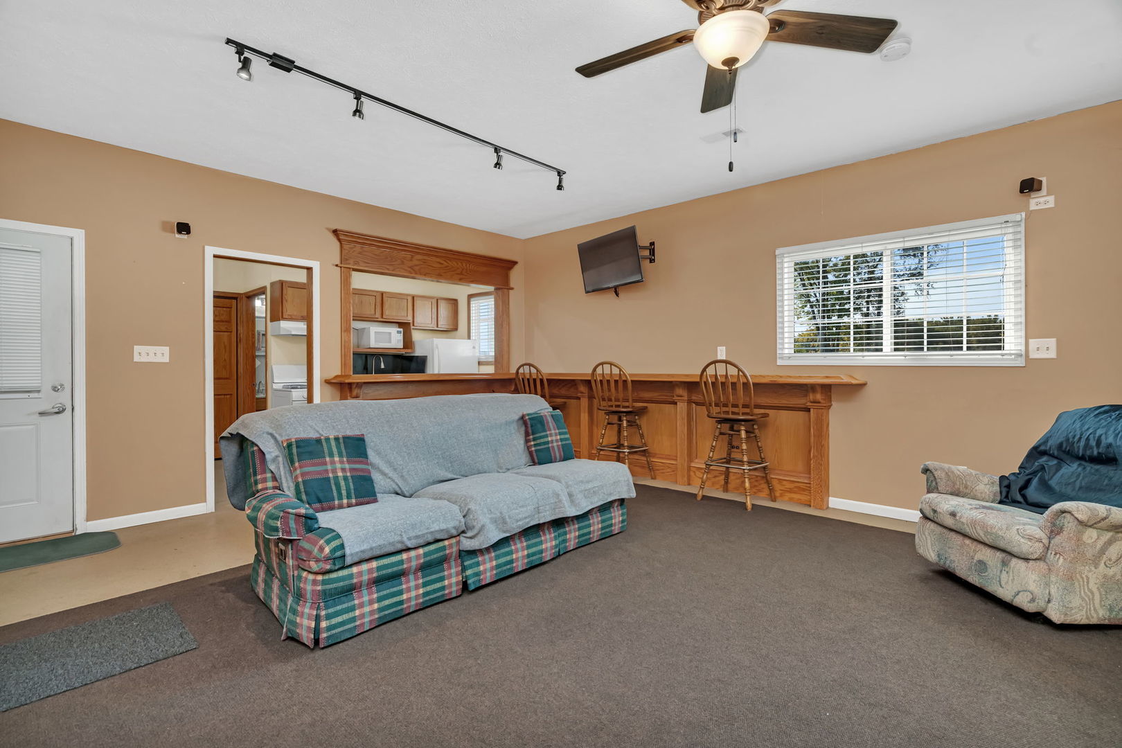 595 W Rathburn Street, Carbon Hill, IL 60416