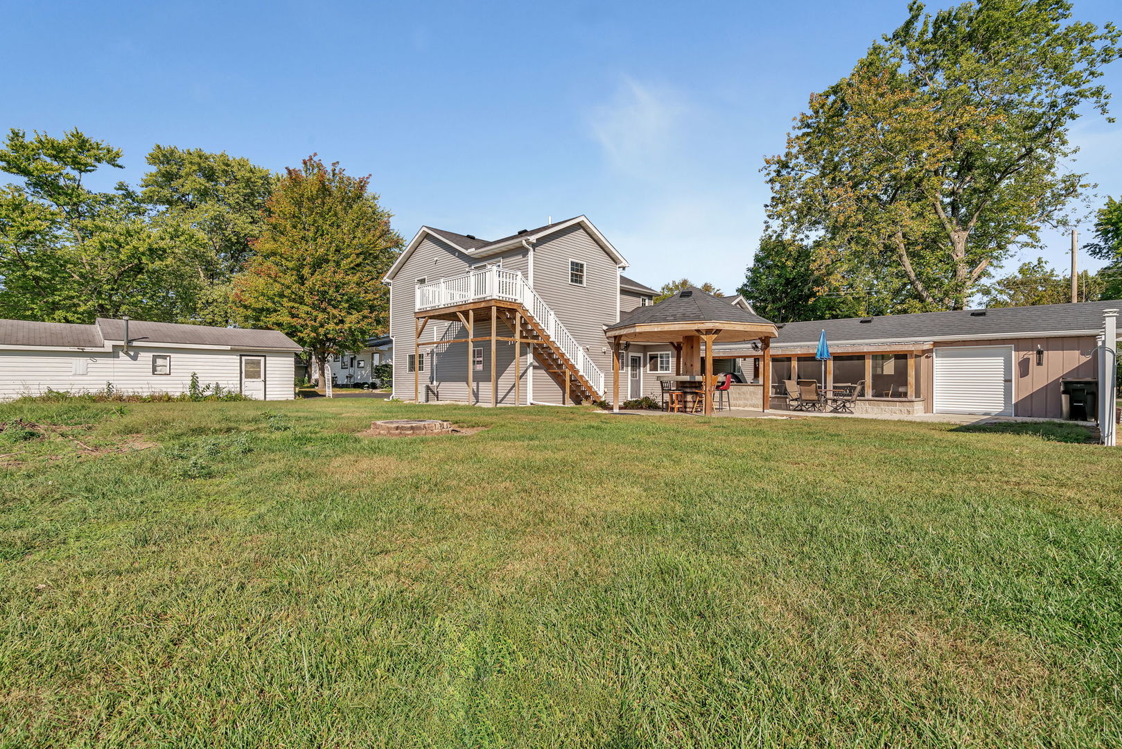 595 W Rathburn Street, Carbon Hill, IL 60416