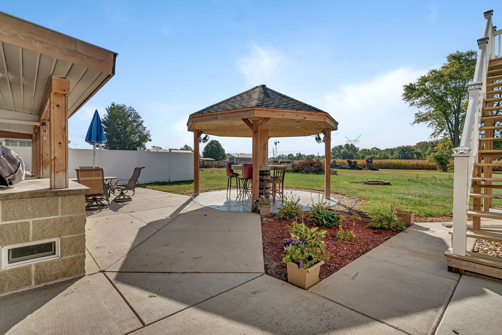 595 W Rathburn Street, Carbon Hill, IL 60416