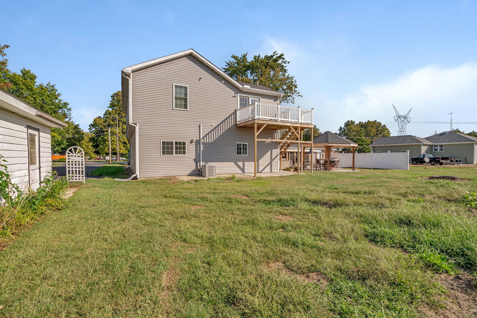 595 W Rathburn Street, Carbon Hill, IL 60416