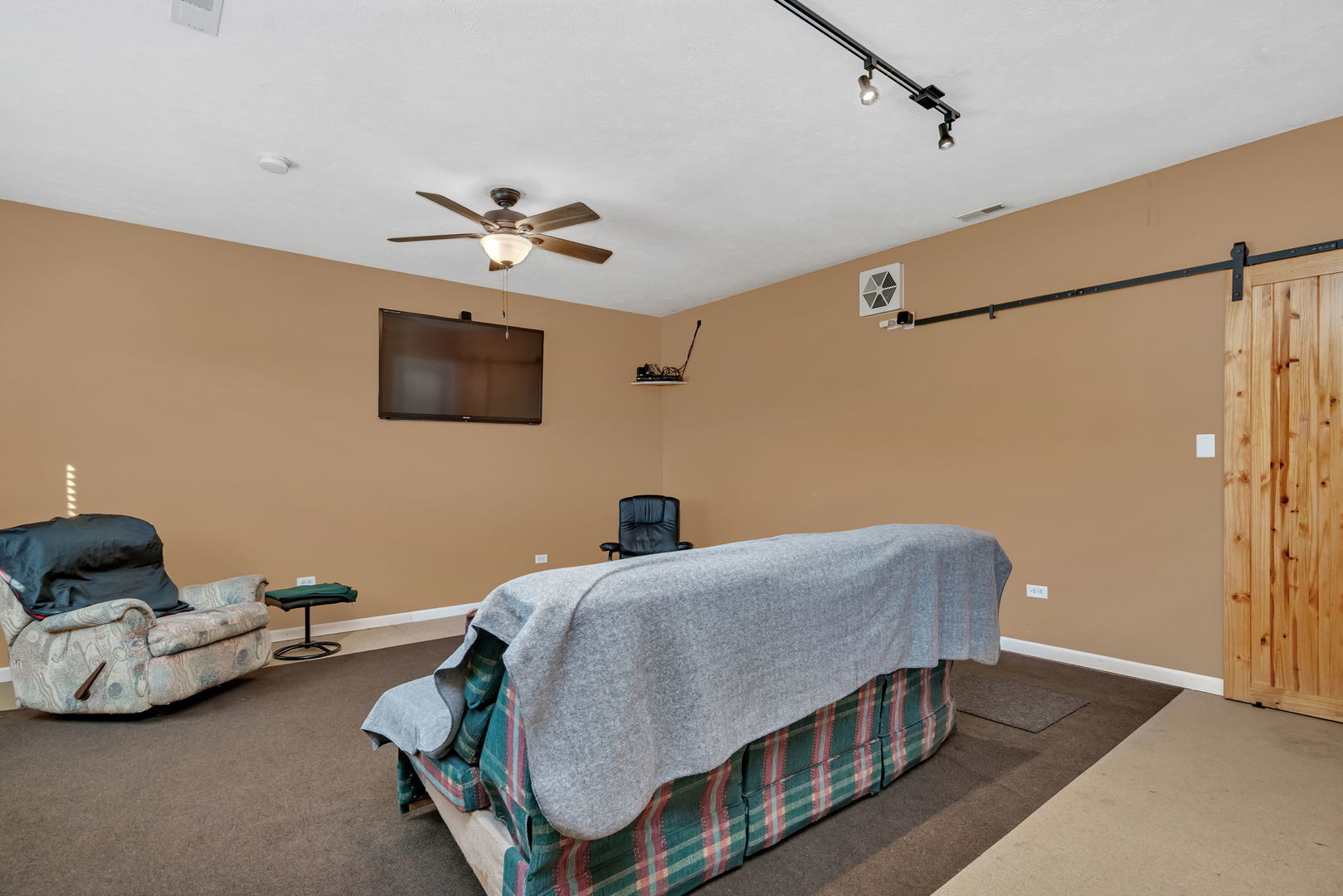595 W Rathburn Street, Carbon Hill, IL 60416
