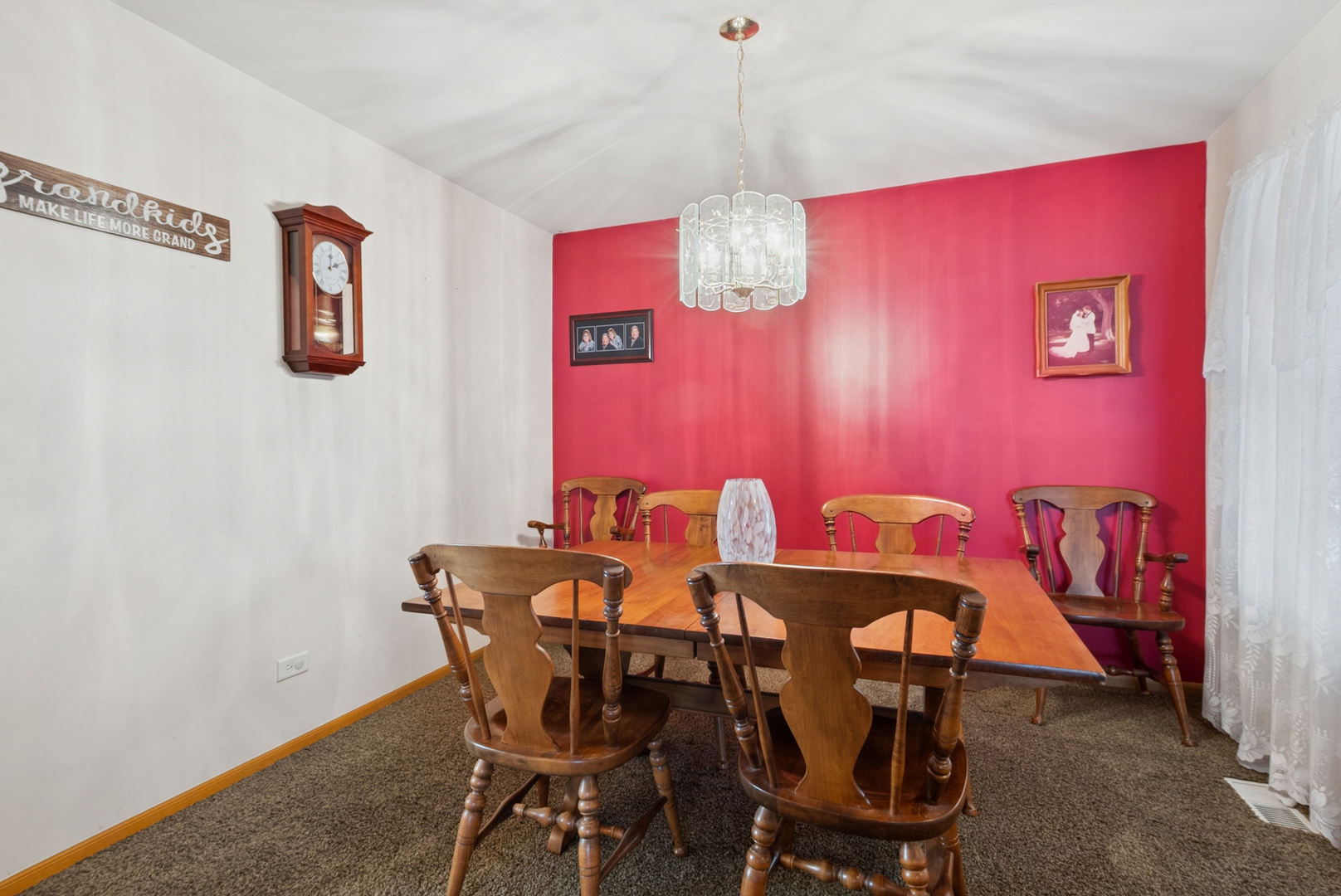 529 Chestnut Lane, Peotone, IL 60468