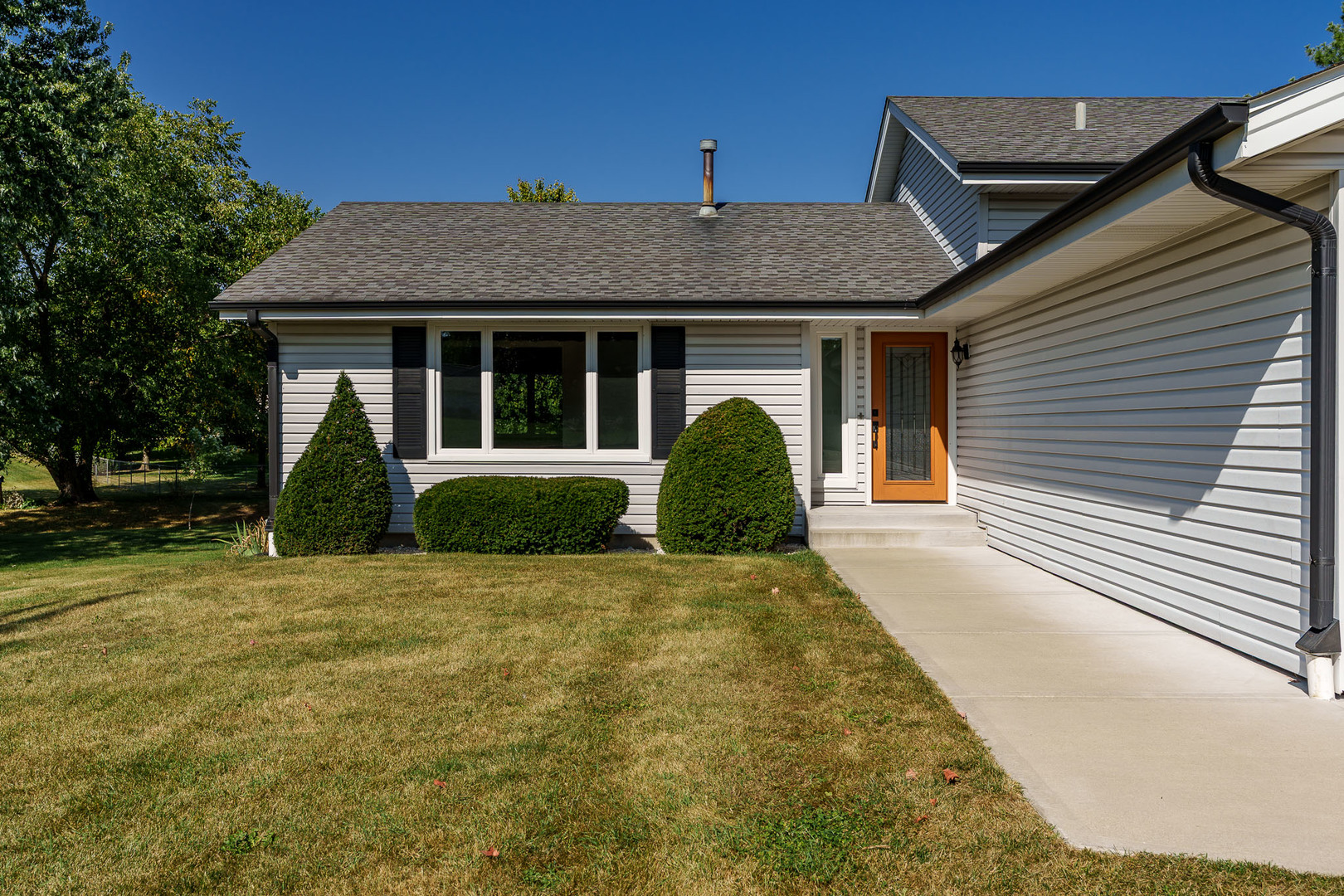 9350 Cherrywood, Roscoe, IL 61073