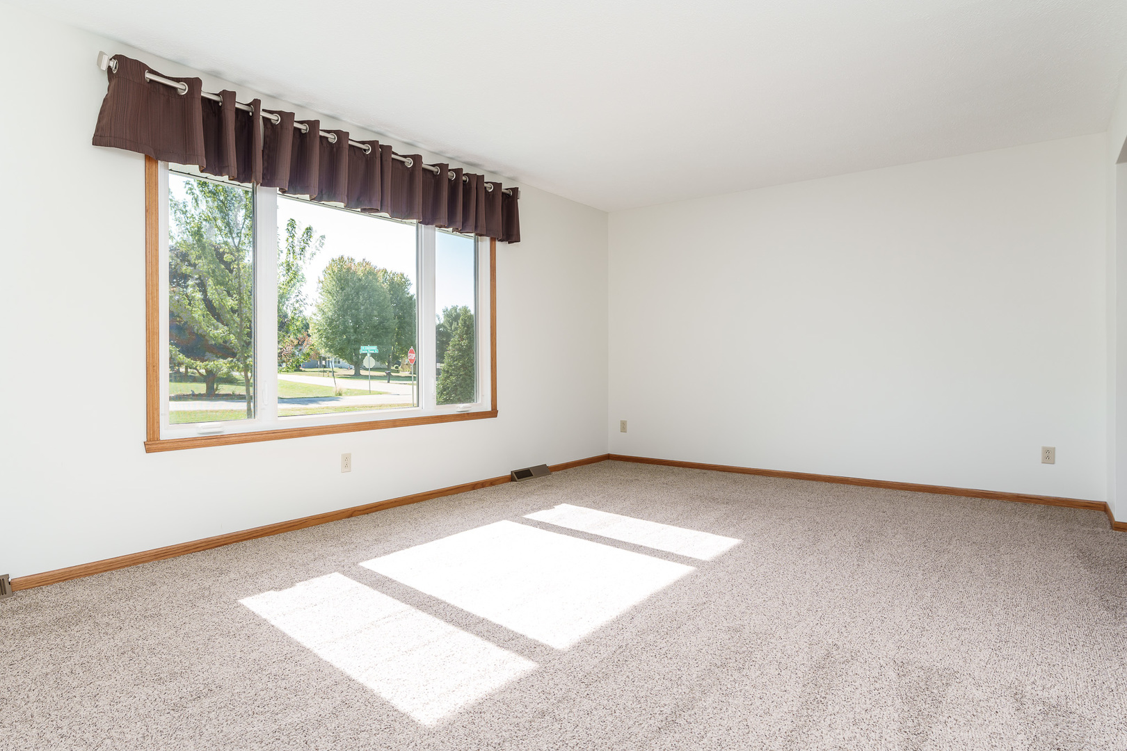 9350 Cherrywood, Roscoe, IL 61073