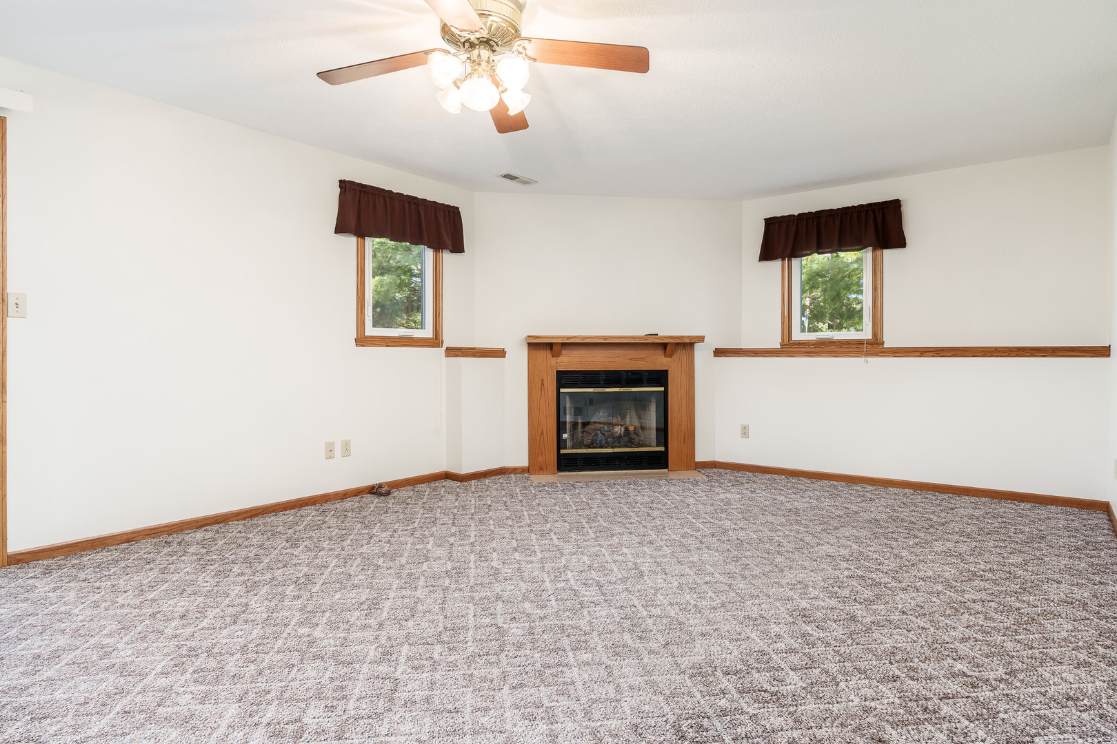 9350 Cherrywood, Roscoe, IL 61073