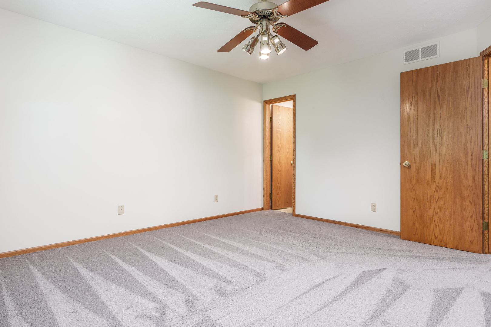 9350 Cherrywood, Roscoe, IL 61073