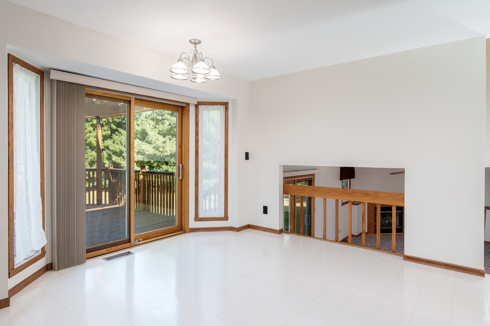 9350 Cherrywood, Roscoe, IL 61073